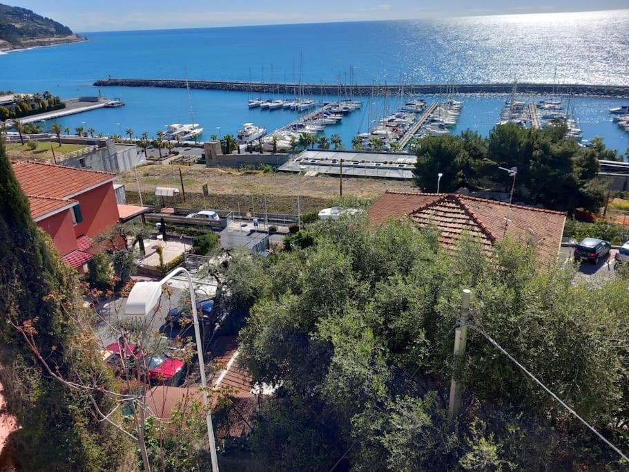 דירות סן לורנצו אל מארה Bella Vista Sopra Il Porto! מראה חיצוני תמונה