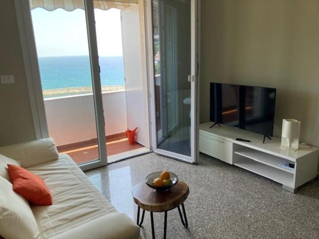 דירות סן לורנצו אל מארה Bella Vista Sopra Il Porto! מראה חיצוני תמונה
